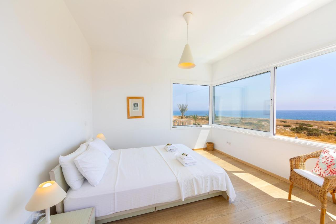 Protaras Beachfront Villa Alia Dış mekan fotoğraf