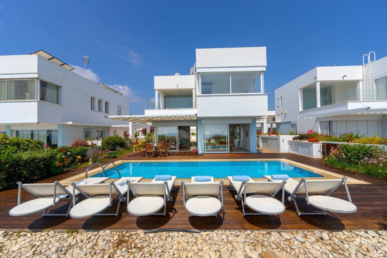 Protaras Beachfront Villa Alia Dış mekan fotoğraf