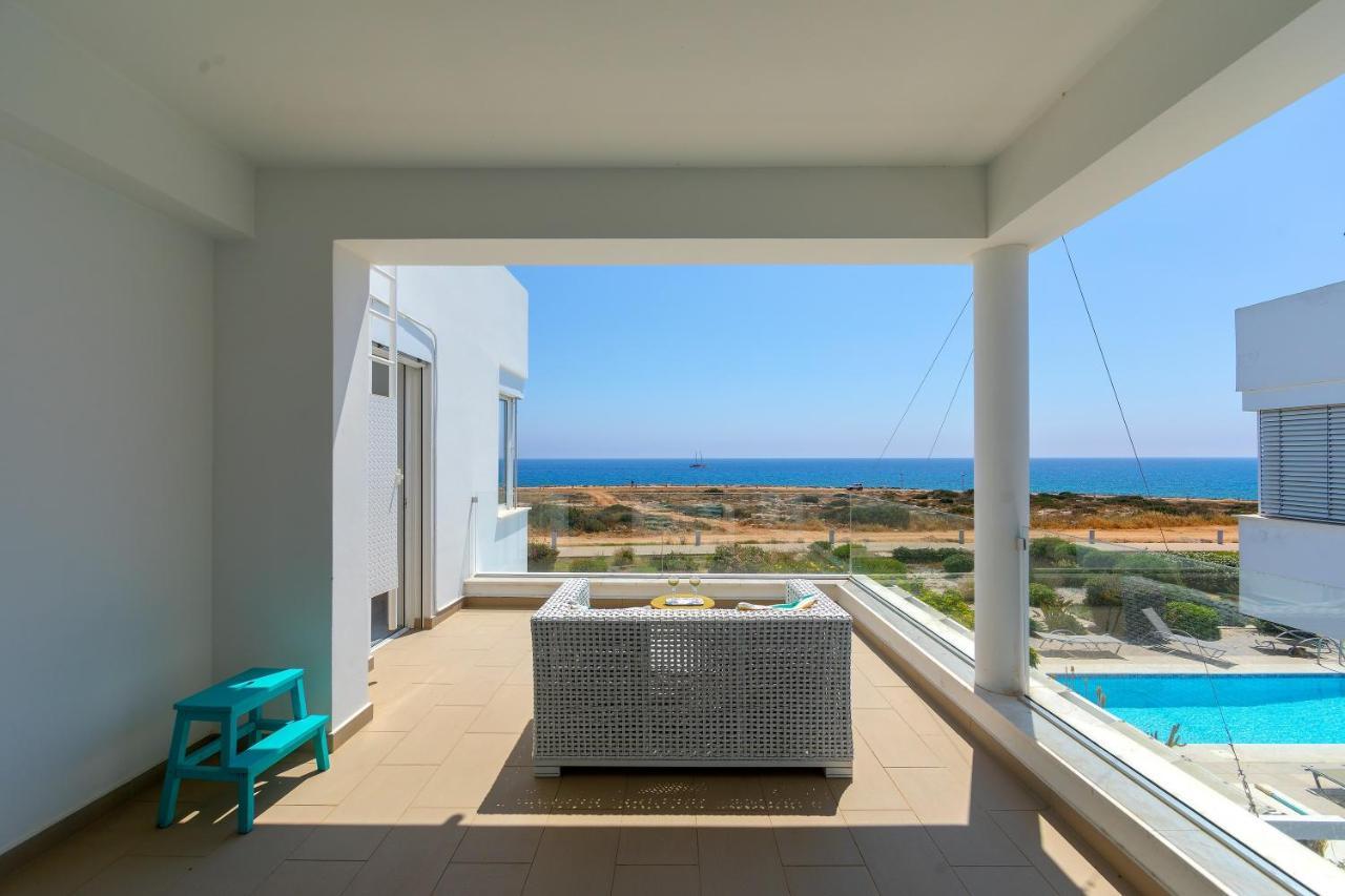 Protaras Beachfront Villa Alia Dış mekan fotoğraf