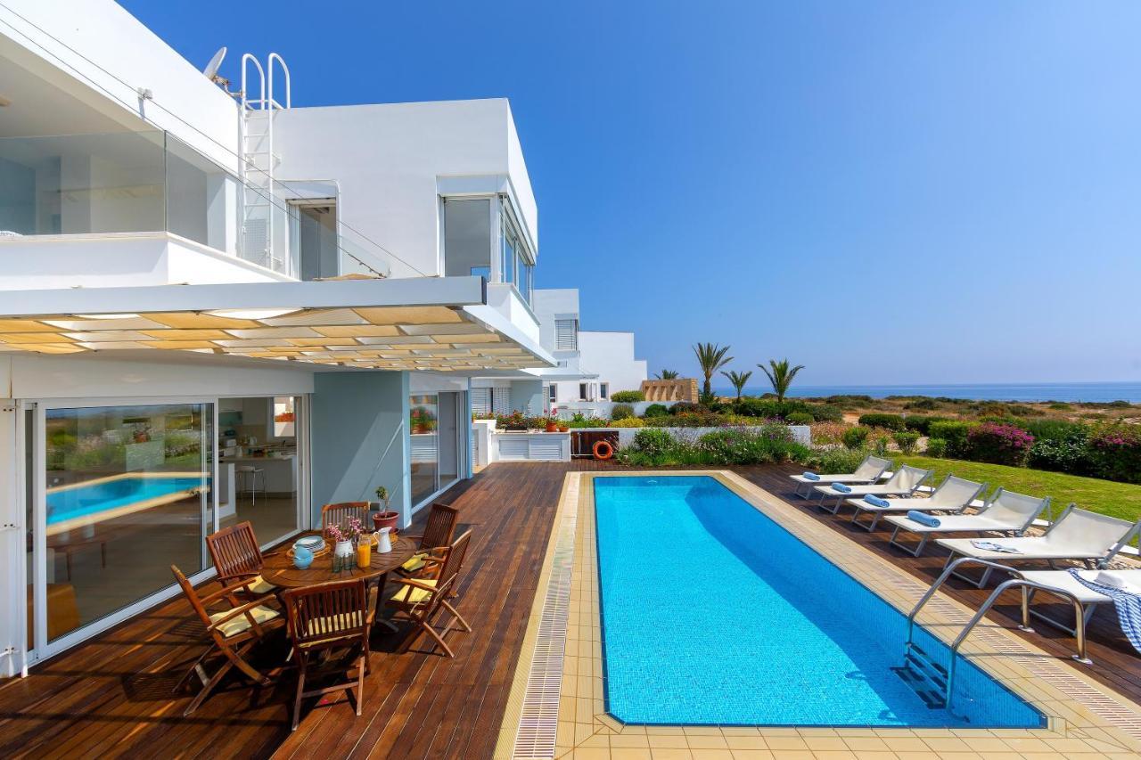 Protaras Beachfront Villa Alia Dış mekan fotoğraf