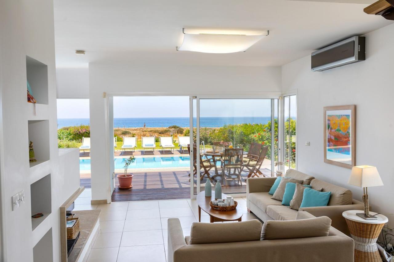 Protaras Beachfront Villa Alia Dış mekan fotoğraf