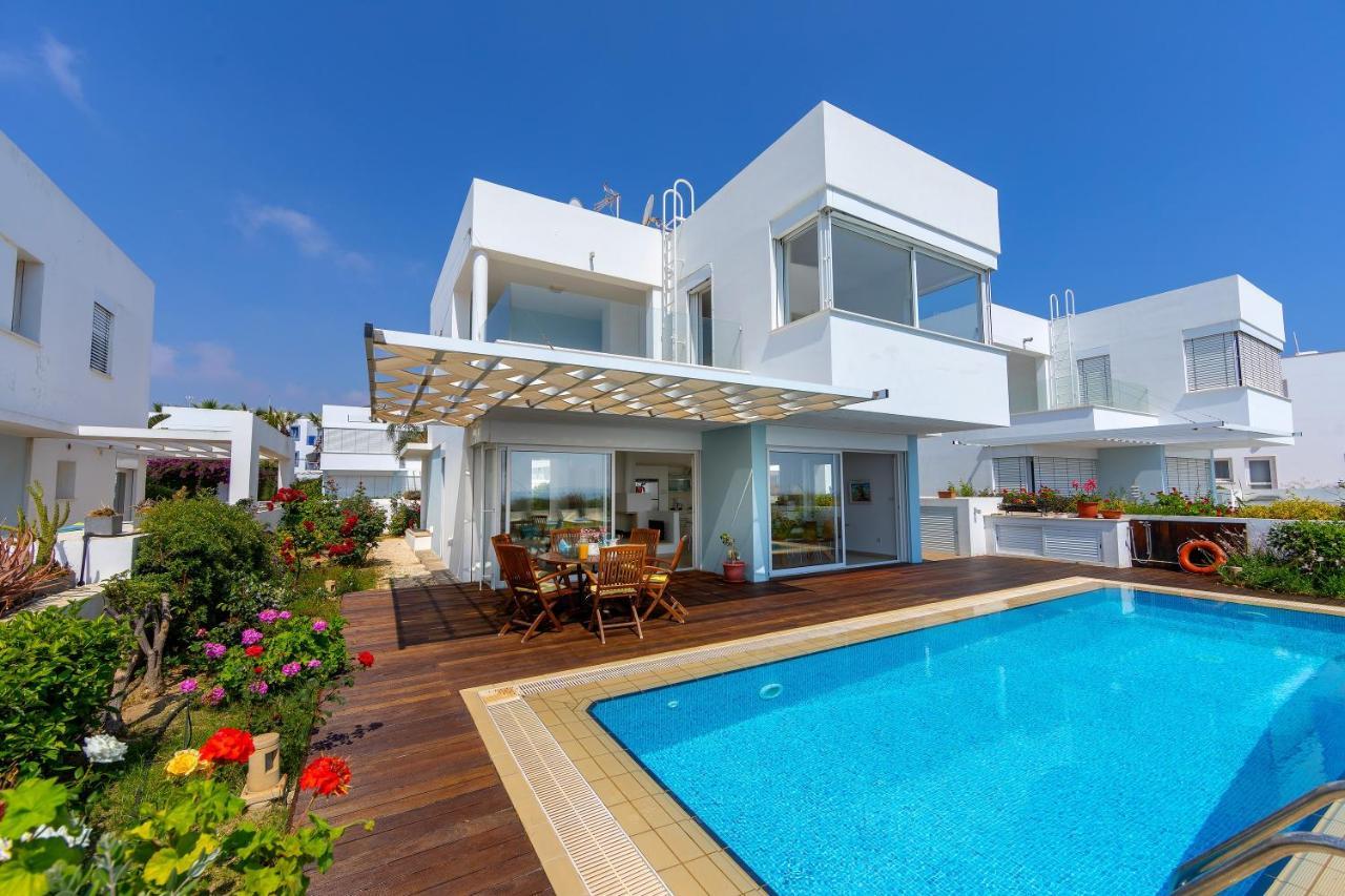 Protaras Beachfront Villa Alia Dış mekan fotoğraf