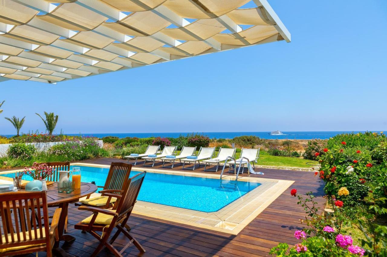 Protaras Beachfront Villa Alia Dış mekan fotoğraf