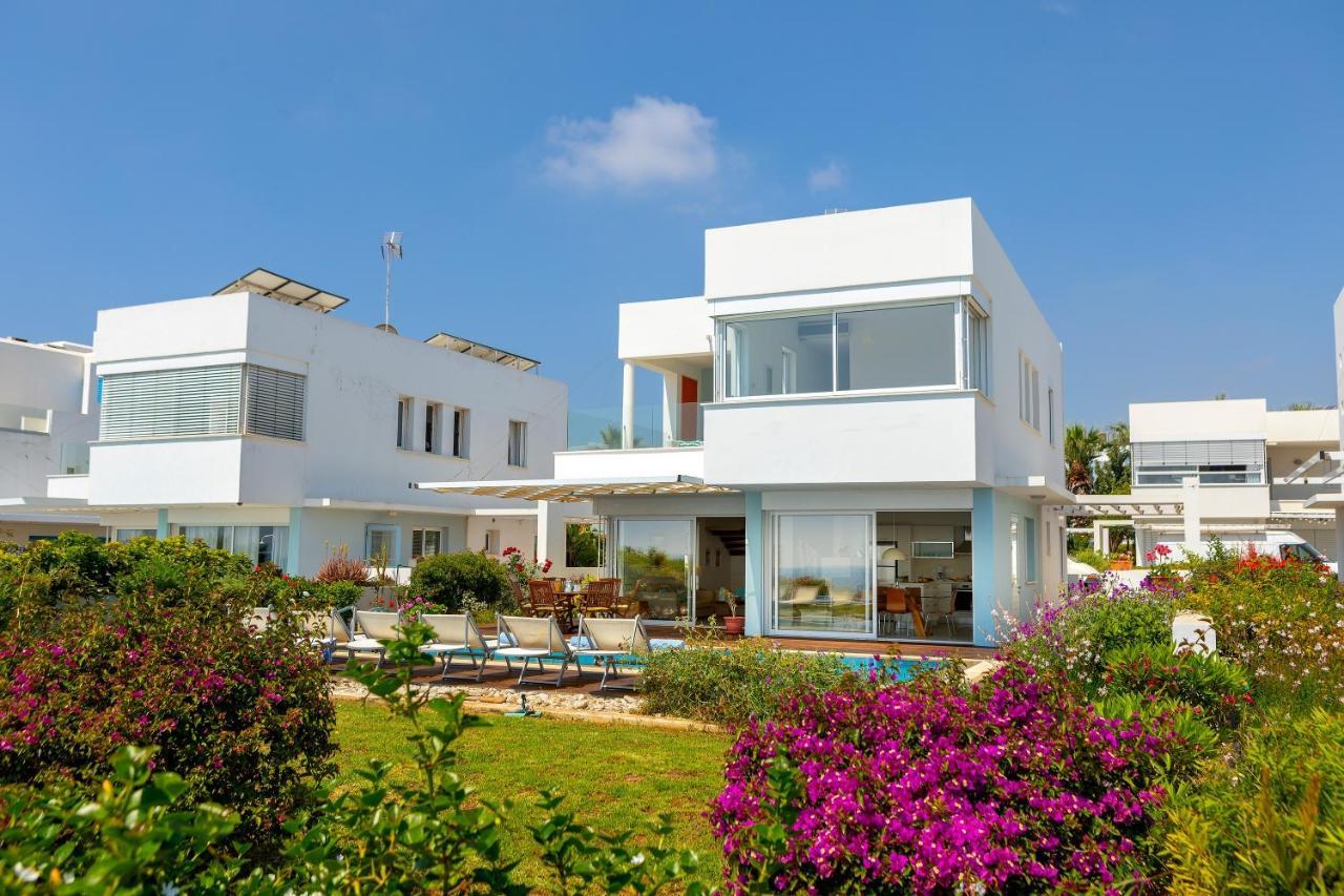 Protaras Beachfront Villa Alia Dış mekan fotoğraf