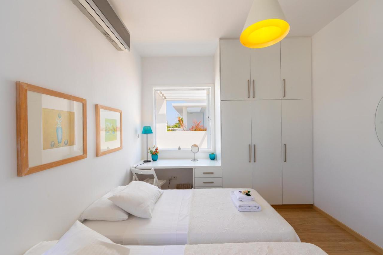Protaras Beachfront Villa Alia Dış mekan fotoğraf