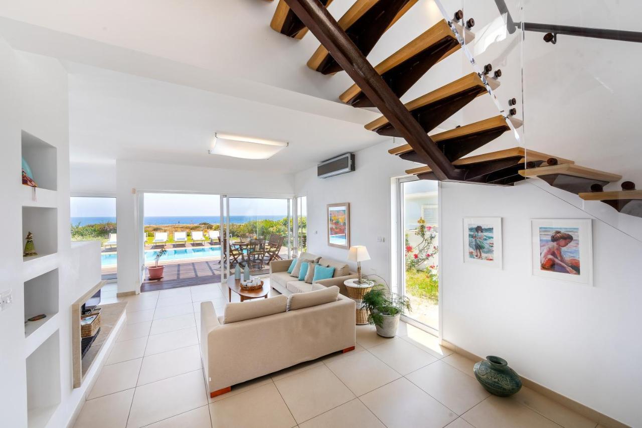 Protaras Beachfront Villa Alia Dış mekan fotoğraf