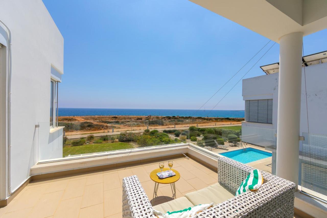 Protaras Beachfront Villa Alia Dış mekan fotoğraf