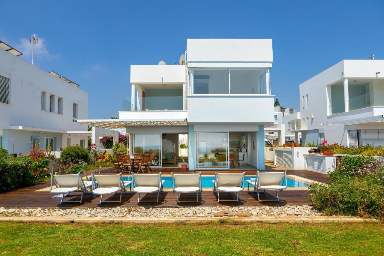 Protaras Beachfront Villa Alia Dış mekan fotoğraf